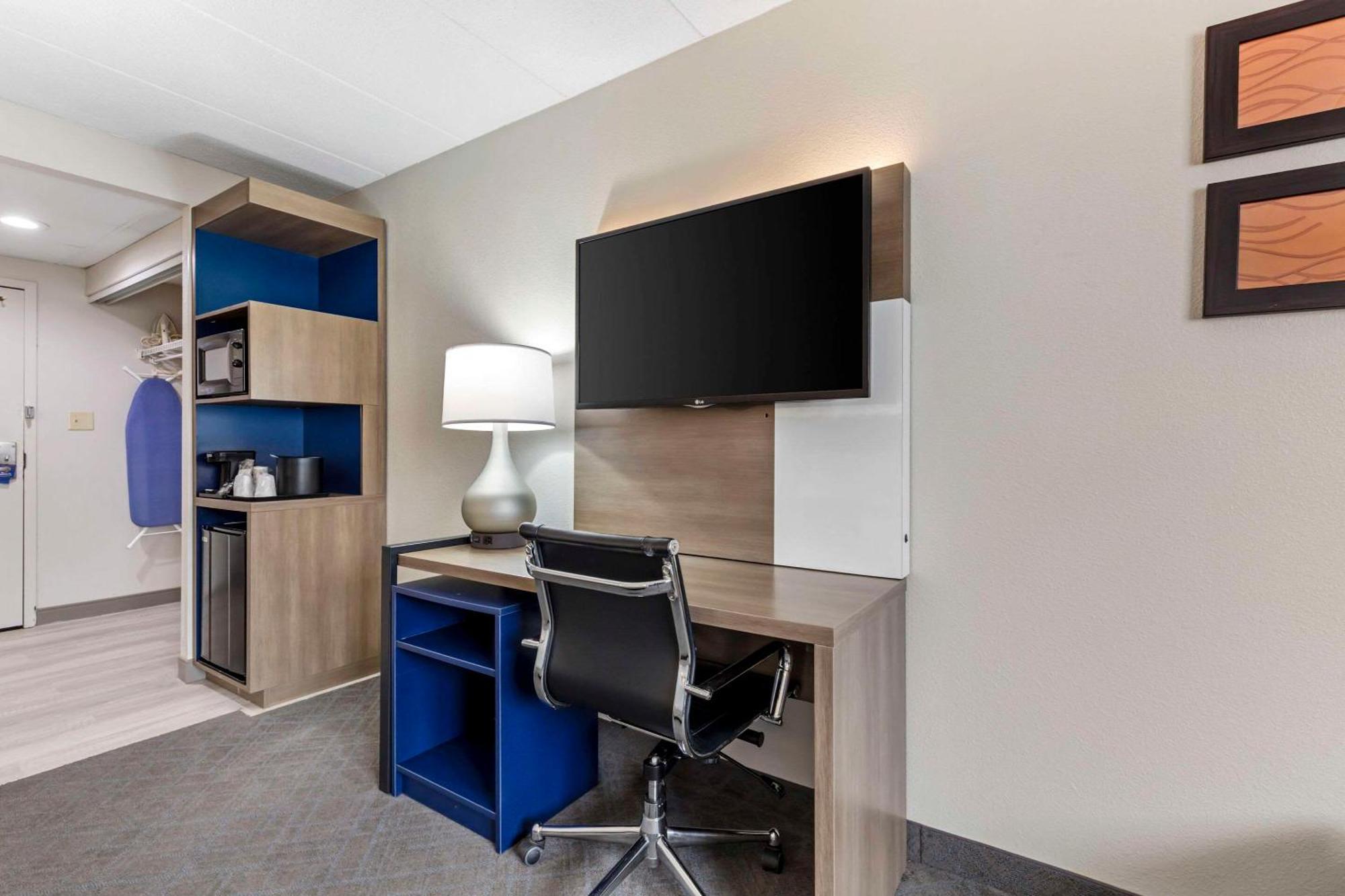 Comfort Inn Herndon-Reston Kültér fotó
