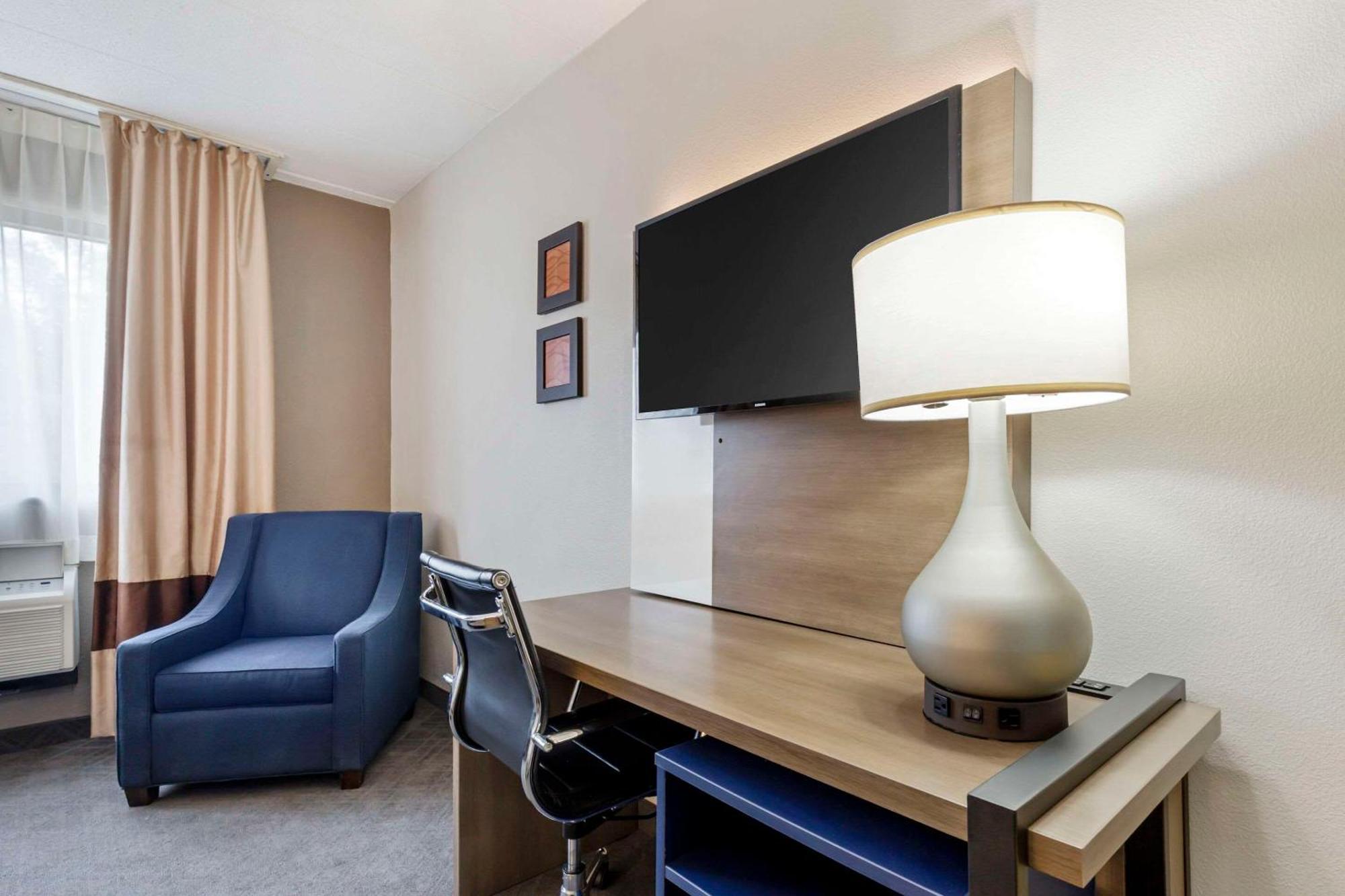 Comfort Inn Herndon-Reston Kültér fotó